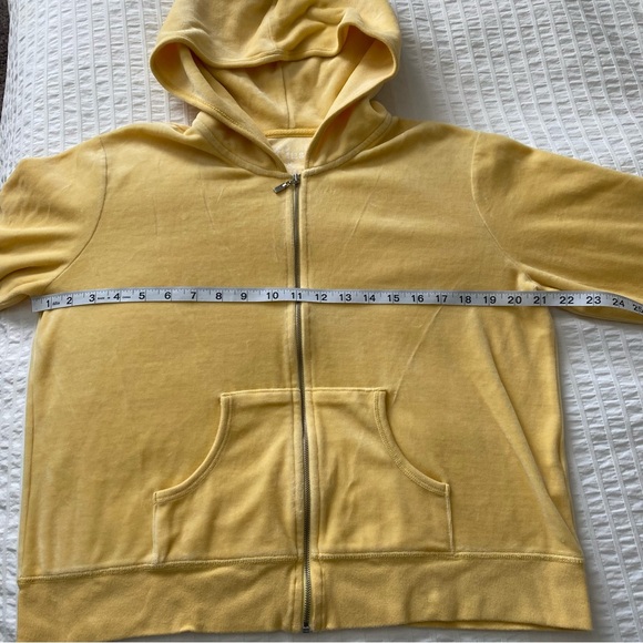 Victoria's Secret Plush Velour Top - Picture 6 of 8